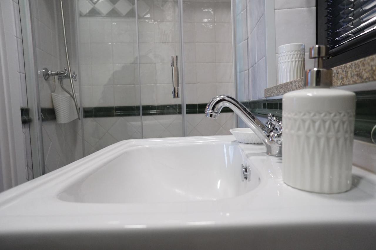 Modern House - Air Cond, Free Parking, Breakfast, By Porto With Love Lda Vila Nova de Gaia Eksteriør bilde